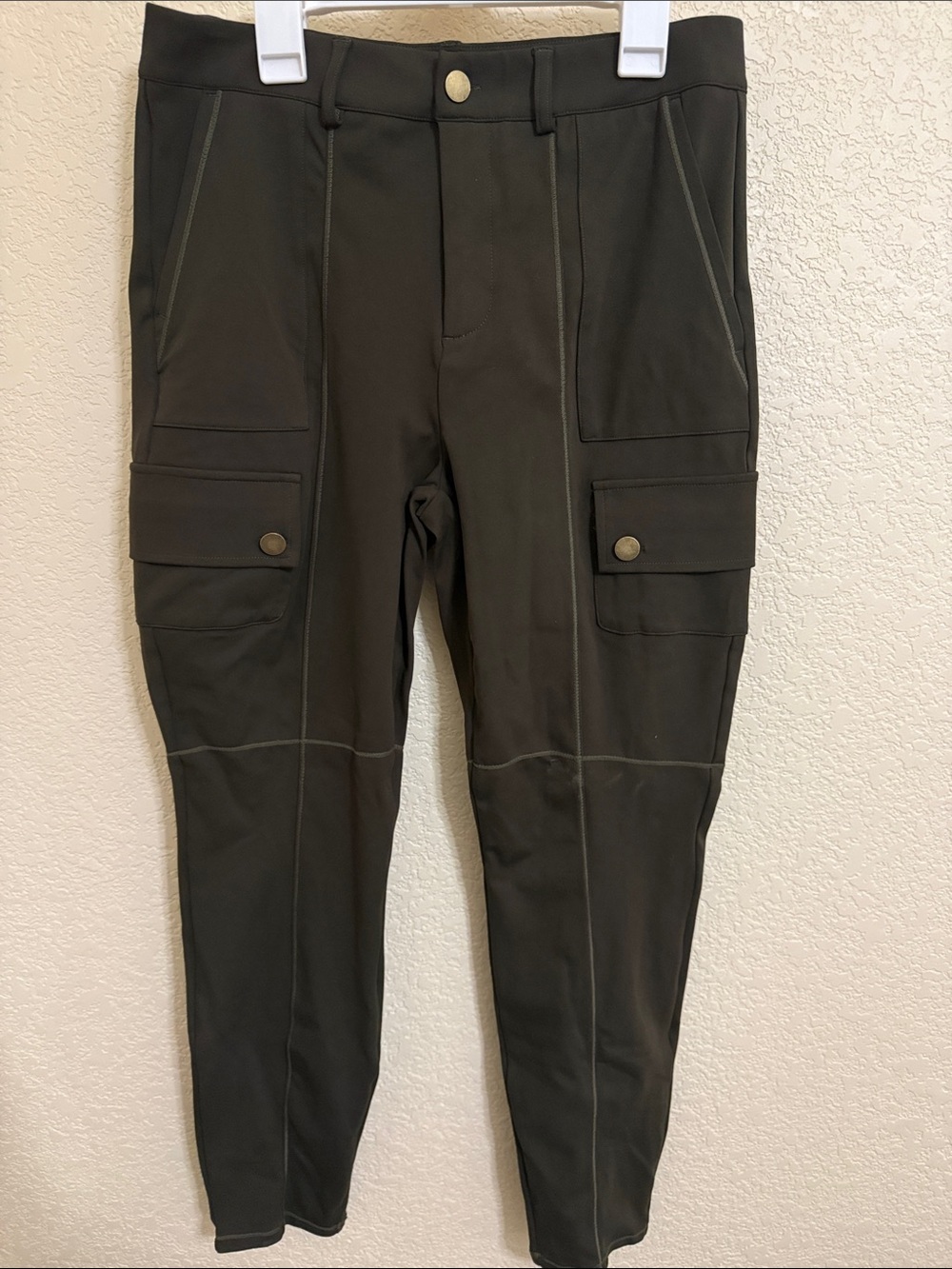 Halara Dark Green Cargo Jogger Leggings Size Medium High Rise Stretch Pants NWOT